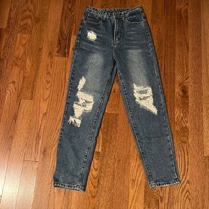 (Brand new)-ripped jeans-boyfriend jeans